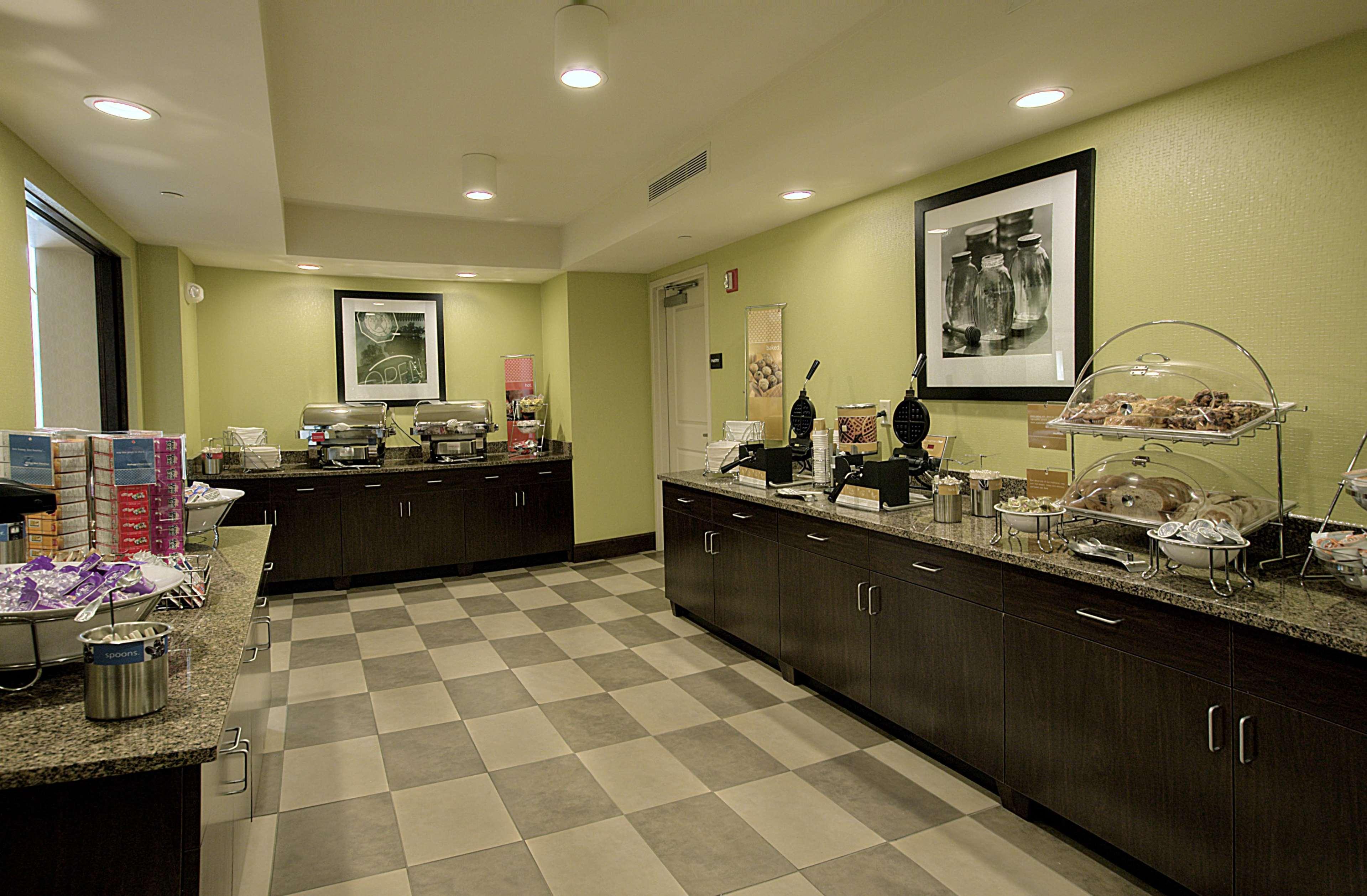 Hampton Inn Asheville-Tunnel Road Restaurante foto